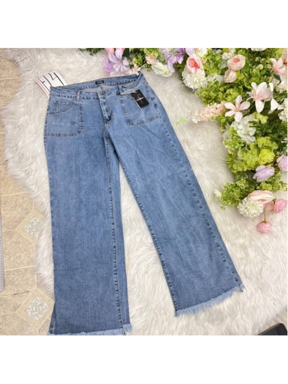Flamingals light wash denim stretchy jeans size 3XL FL4 51